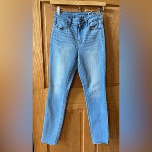 Old Navy Womens High Rise Straight Jeans Size 2 Light Blue Denim RN 54023